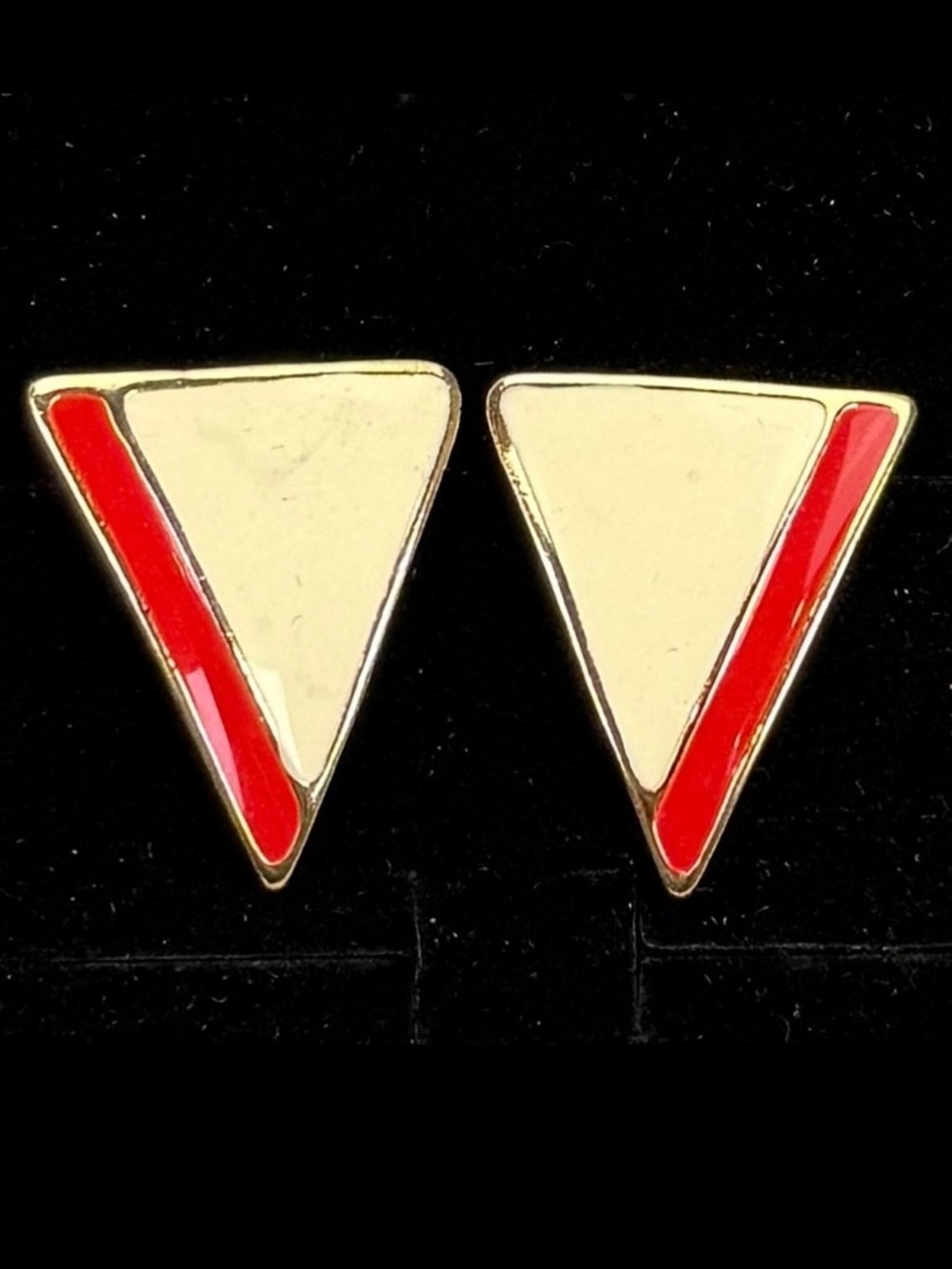 Vintage goldtone, red cream enamel pierced earrings